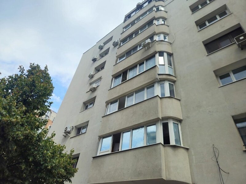 Piata Muncii, Calea Calarasilor, 2 camere decomandat, 63 mp.